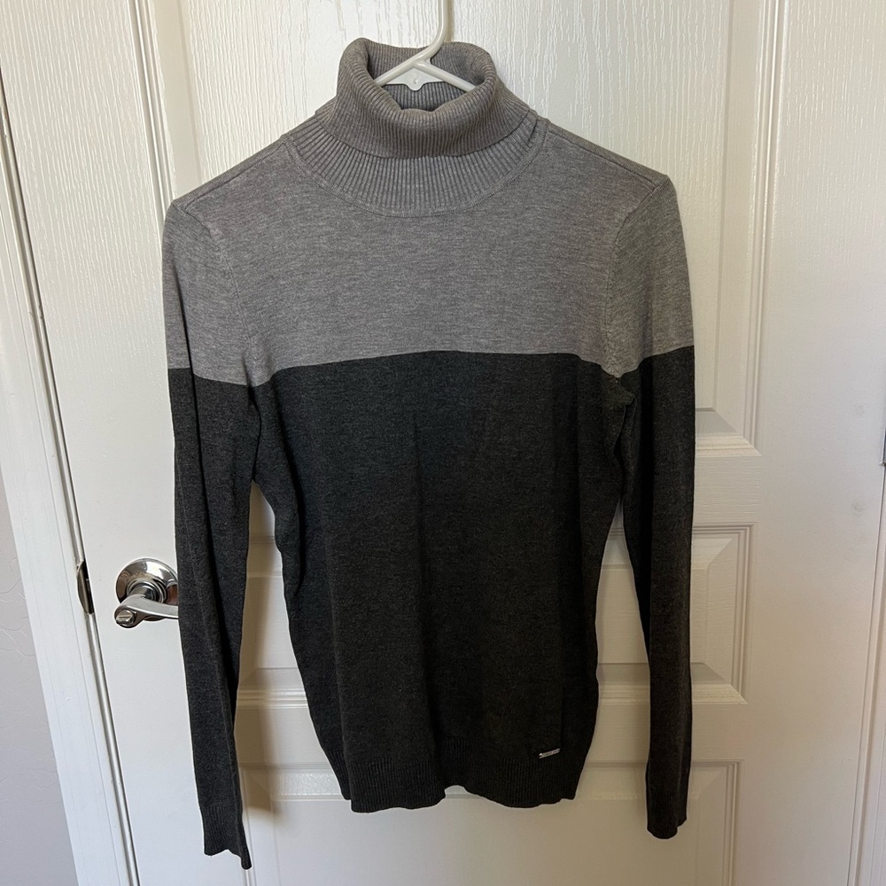Calvin Klein Sweater